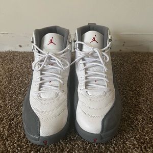 Worn 3-4 times Still in good condition haven’t really worn them lately